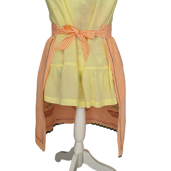 Vintage Handmade Gingham Orange Apron - Picture 2 of 9